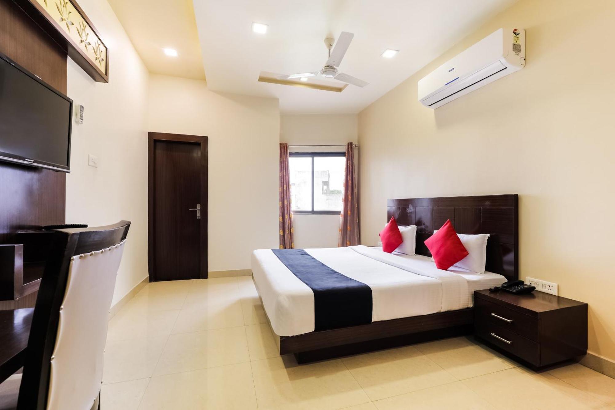 Super Townhouse Lalghati Near Airport Bhopal Bagian luar foto