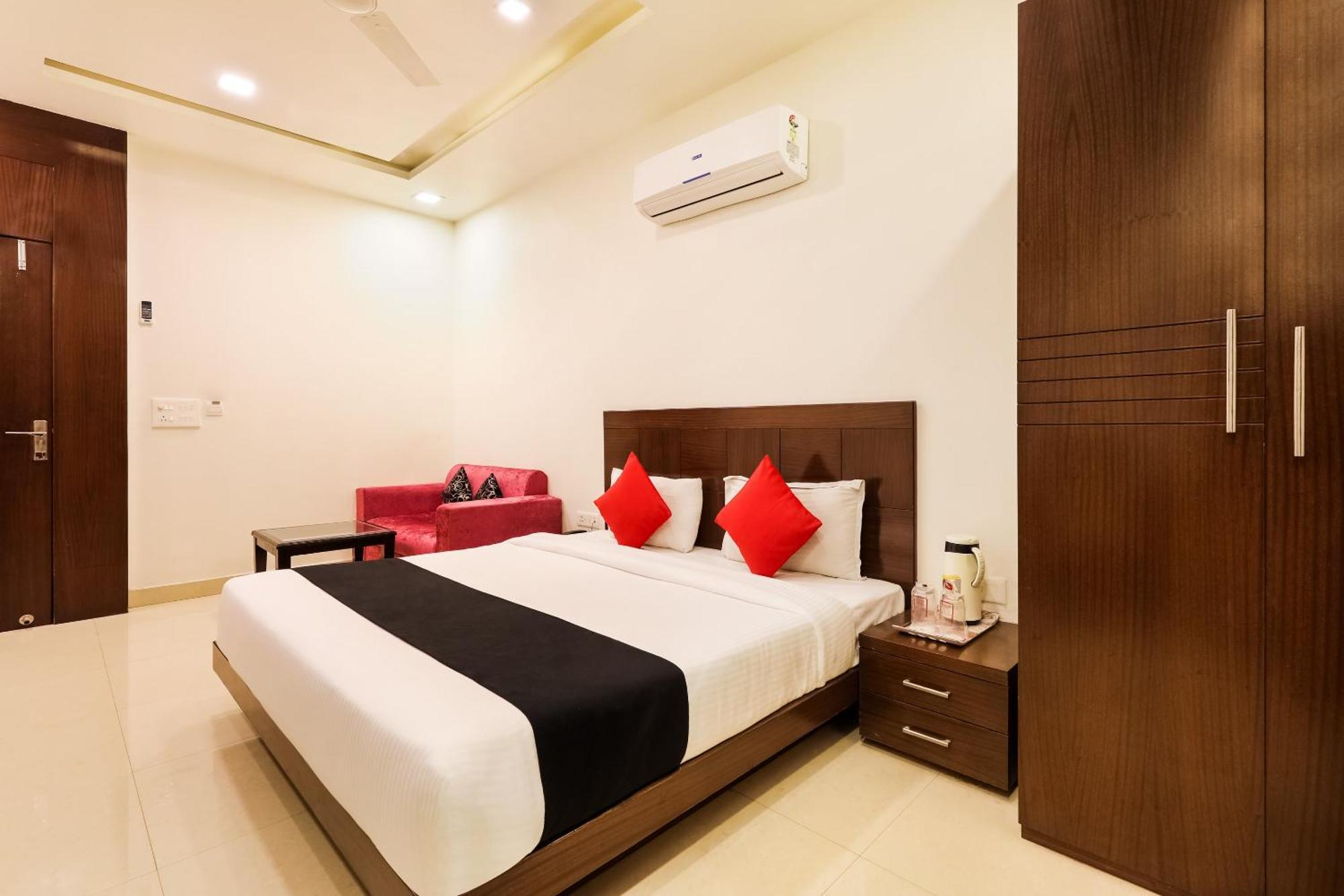 Super Townhouse Lalghati Near Airport Bhopal Bagian luar foto