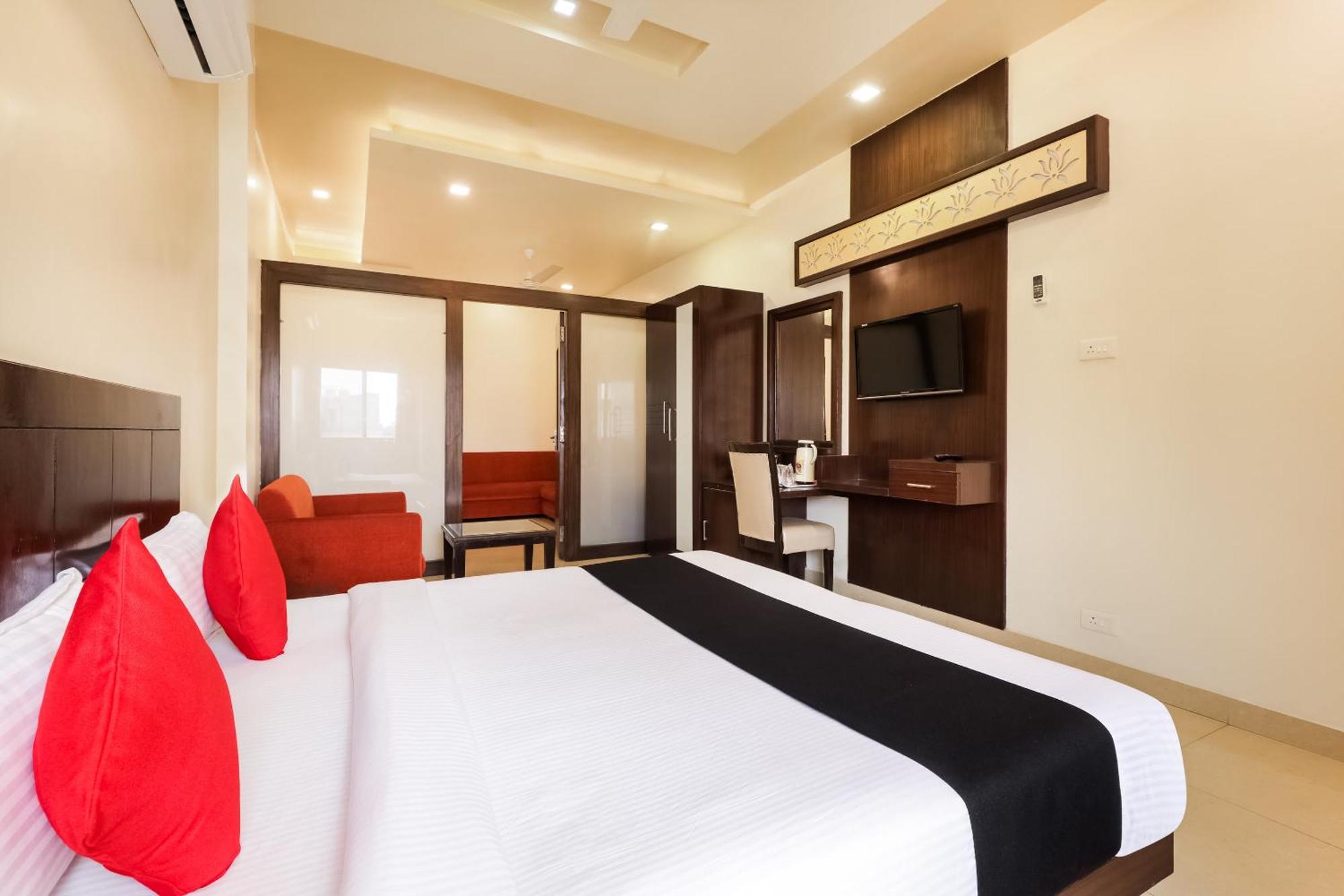 Super Townhouse Lalghati Near Airport Bhopal Bagian luar foto