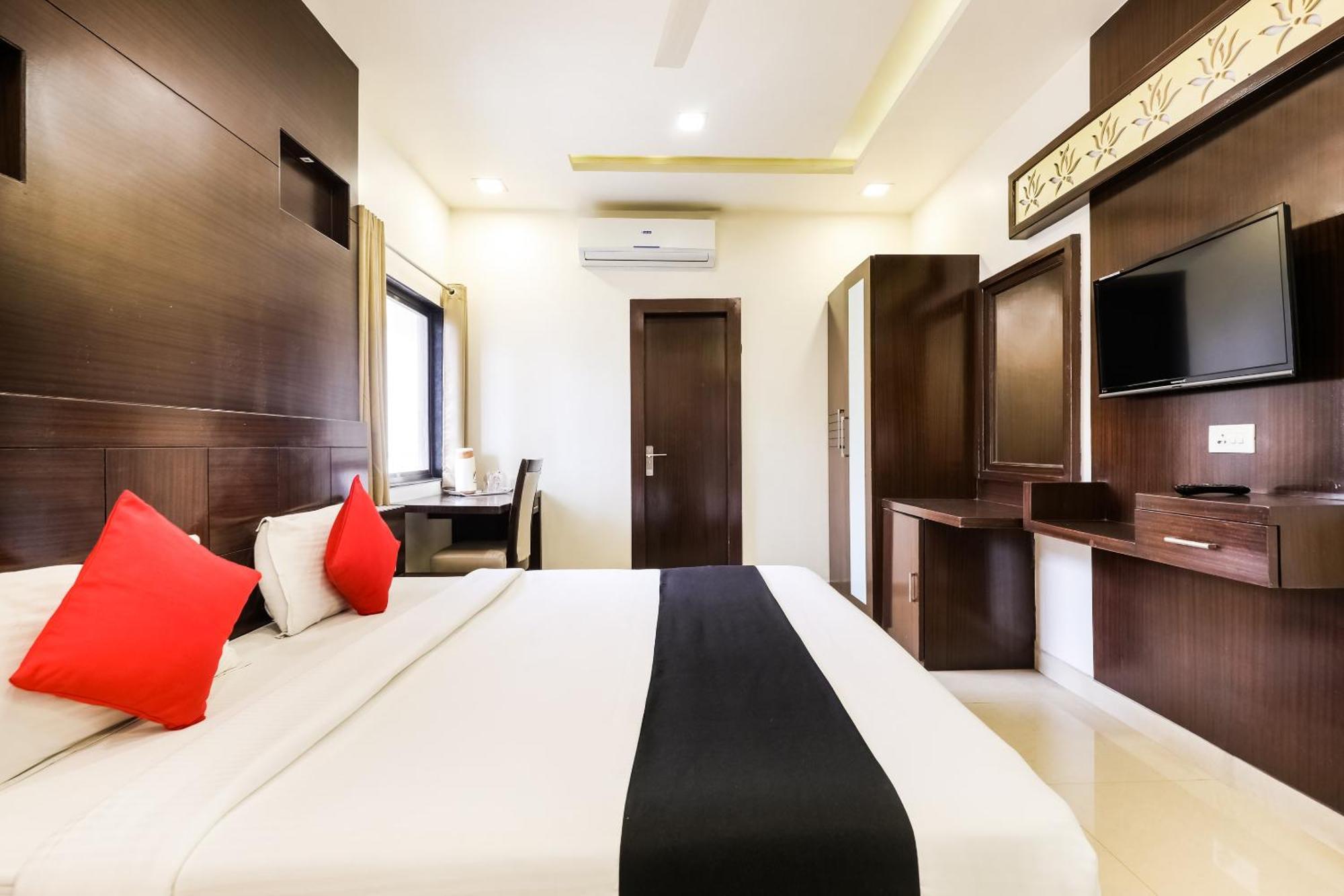 Super Townhouse Lalghati Near Airport Bhopal Bagian luar foto