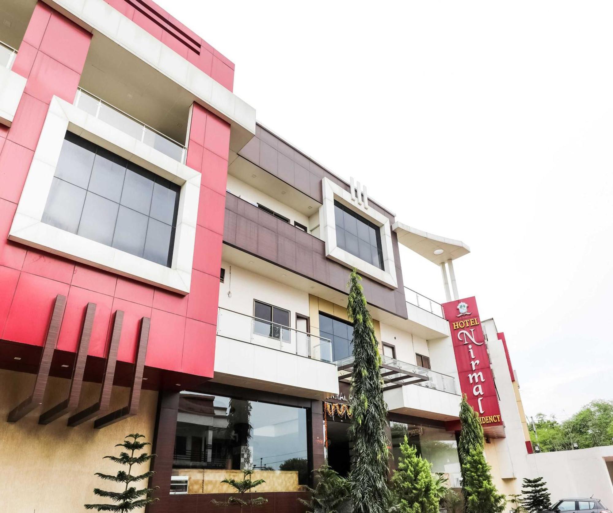 Super Townhouse Lalghati Near Airport Bhopal Bagian luar foto