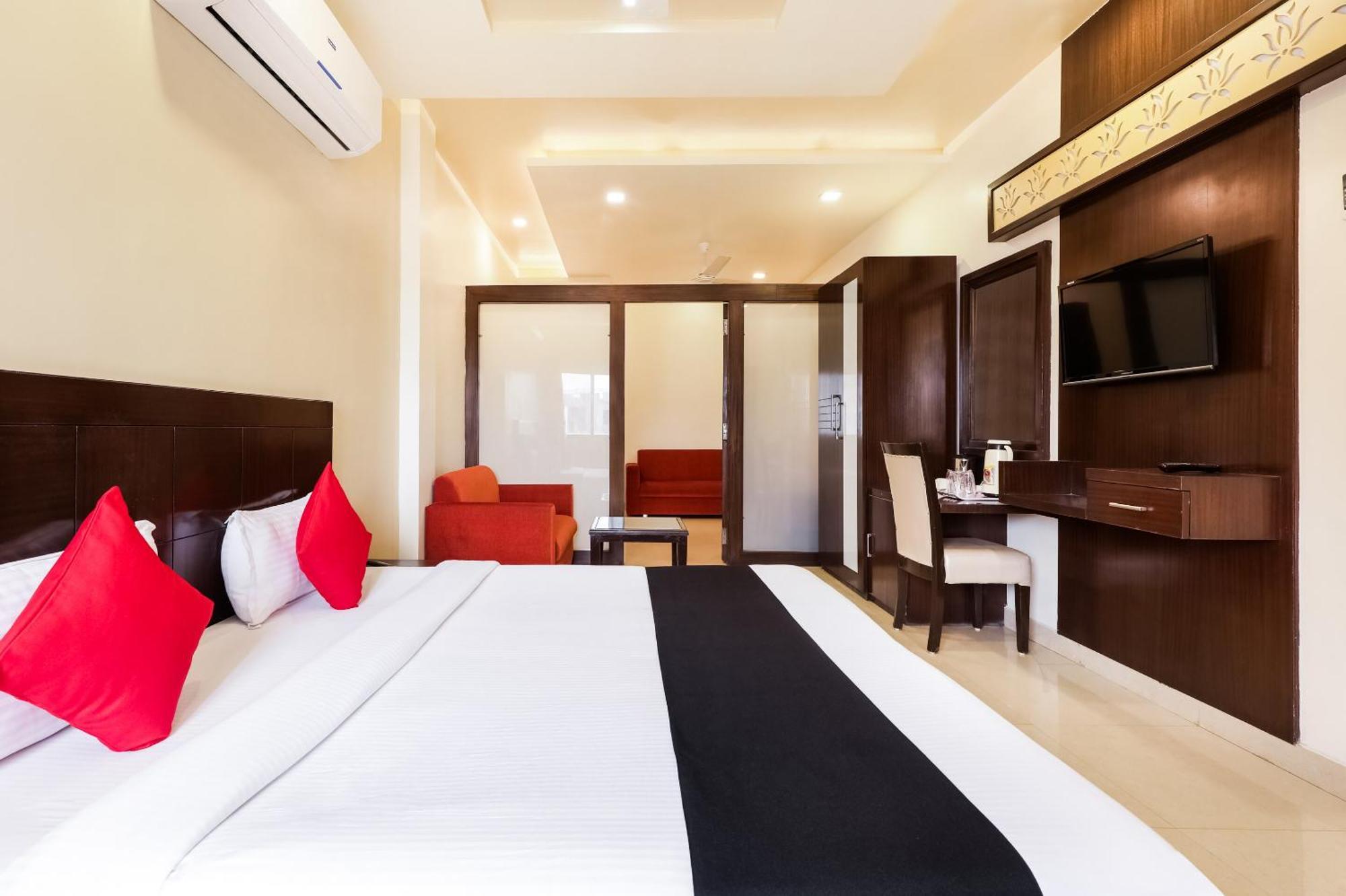 Super Townhouse Lalghati Near Airport Bhopal Bagian luar foto