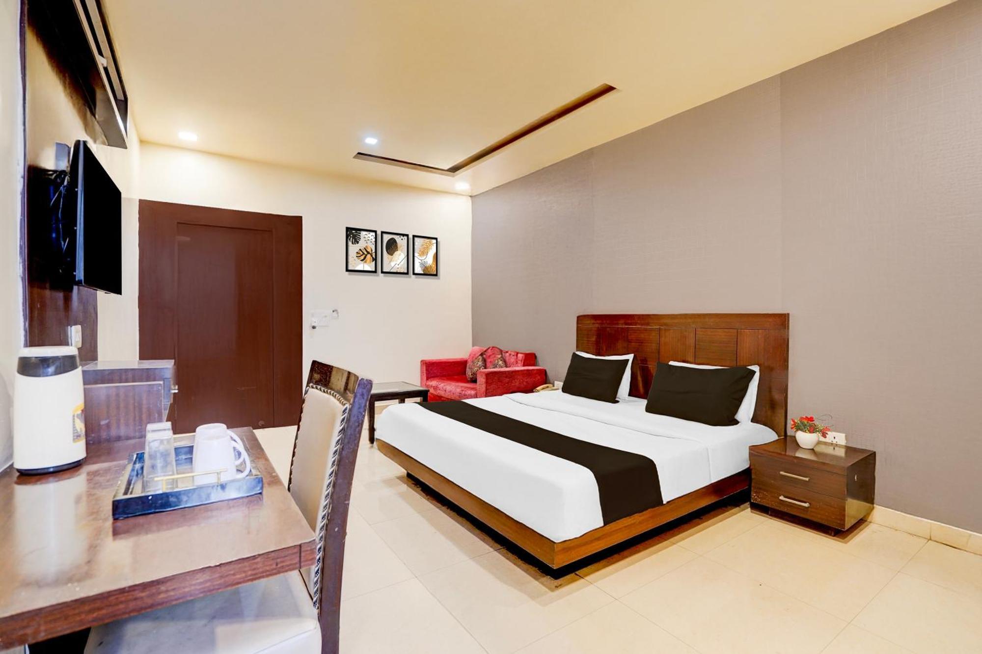 Super Townhouse Lalghati Near Airport Bhopal Bagian luar foto