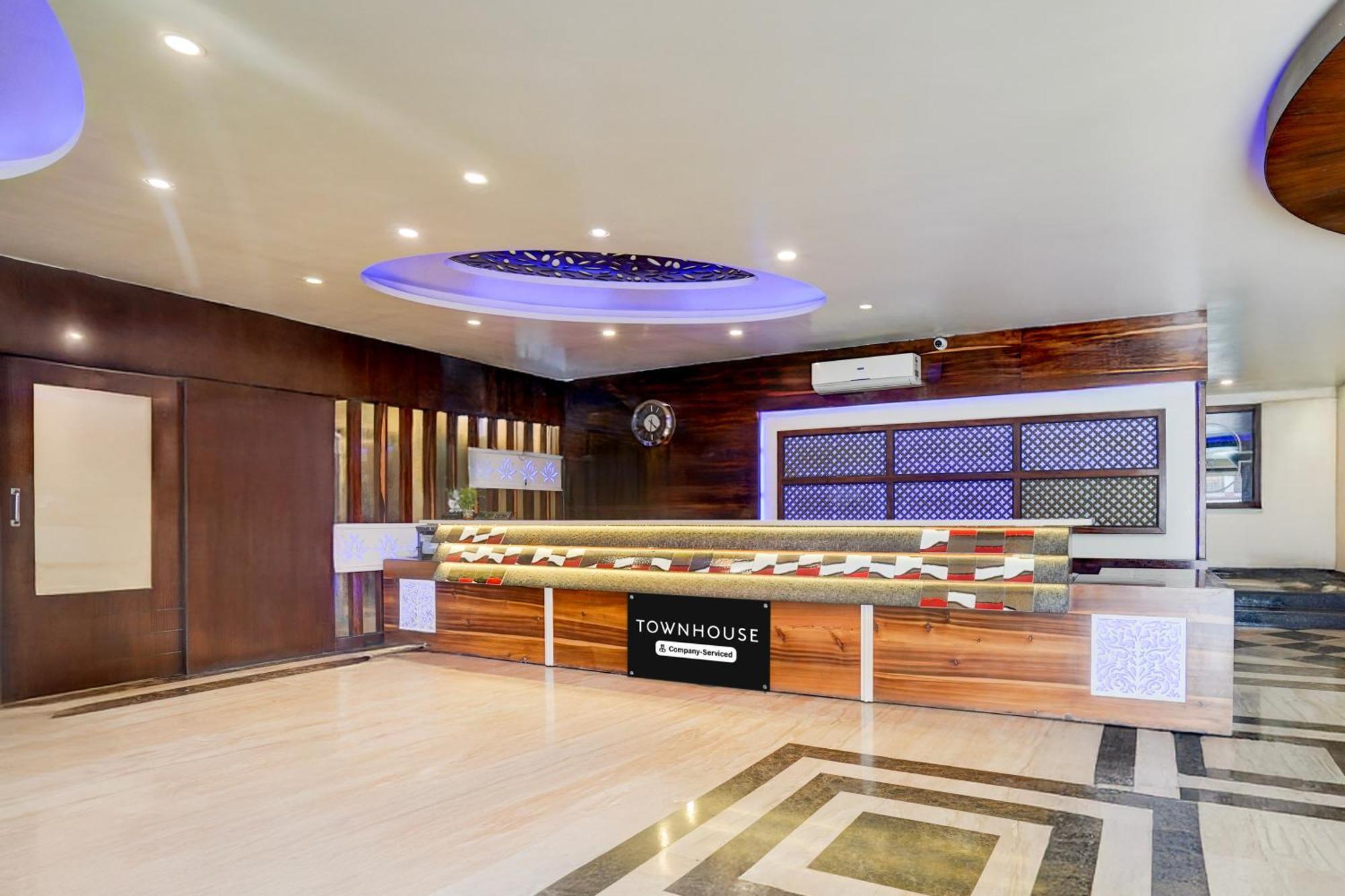 Super Townhouse Lalghati Near Airport Bhopal Bagian luar foto